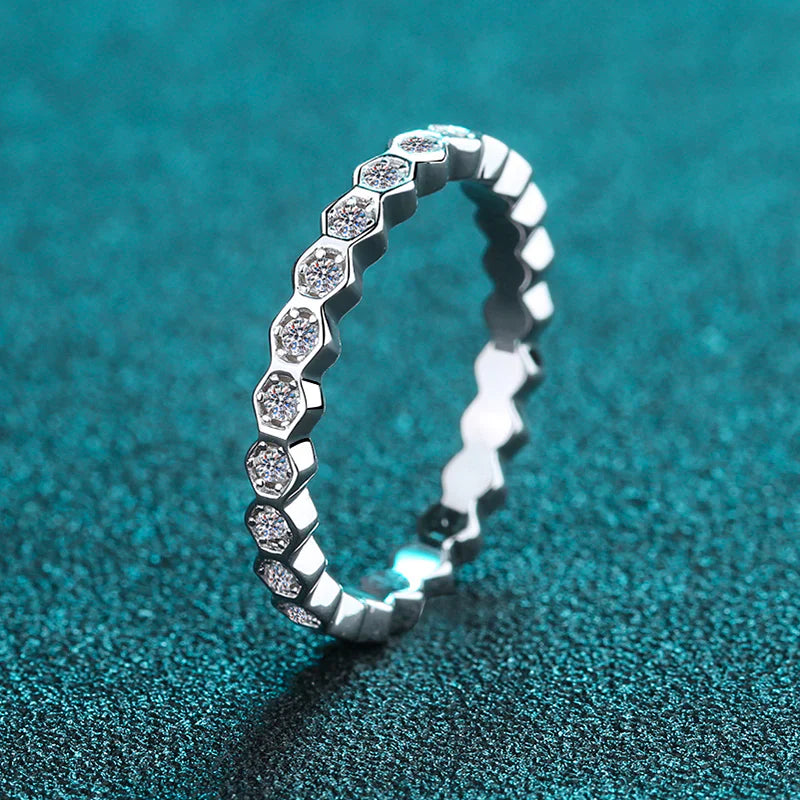 Nabilah Moissanite Ring