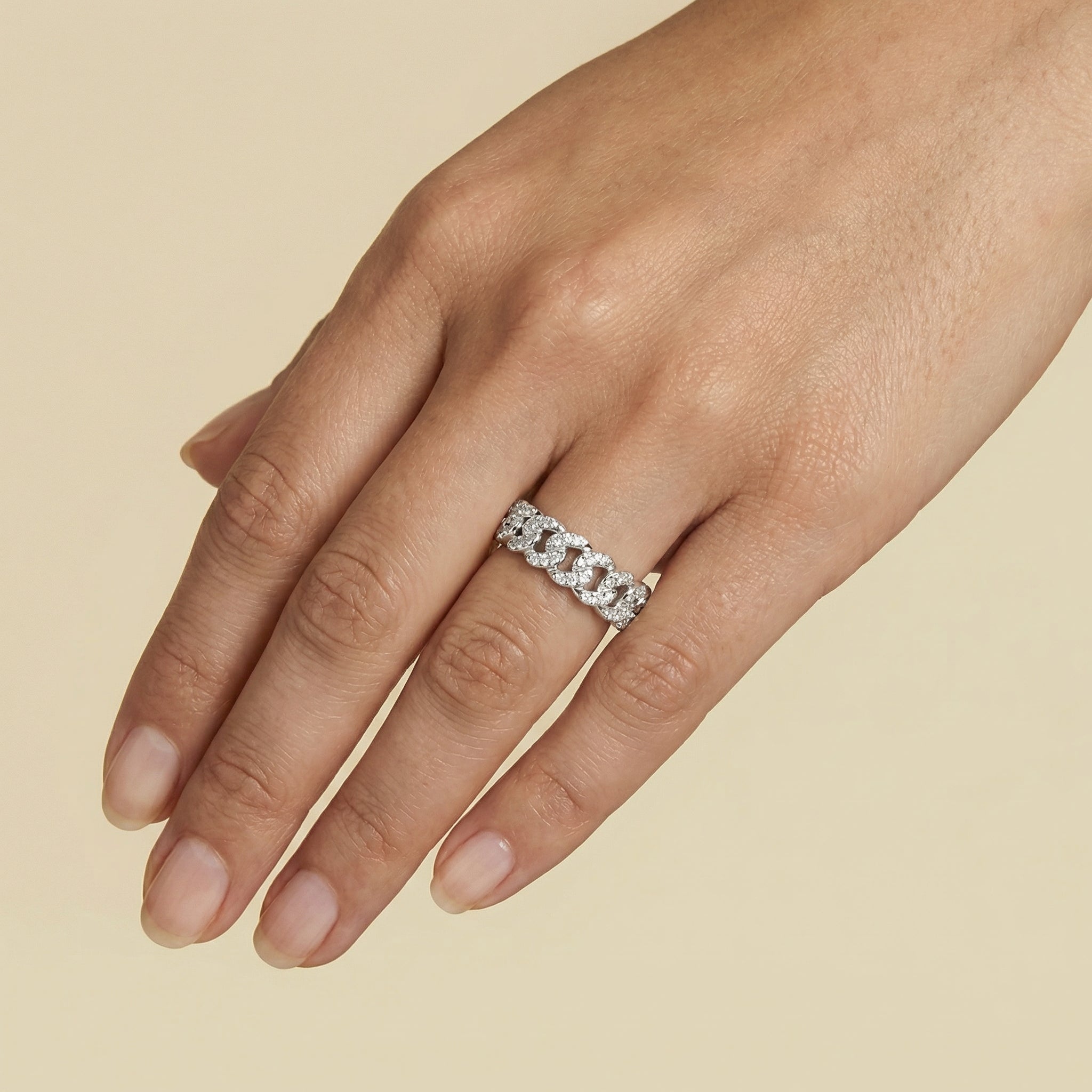 Nawal Moissanite Ring