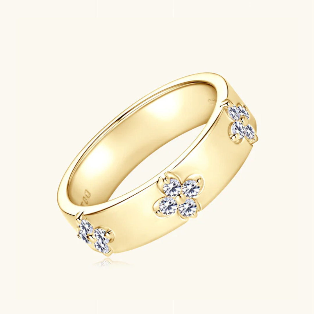 Layan Moissanite Ring