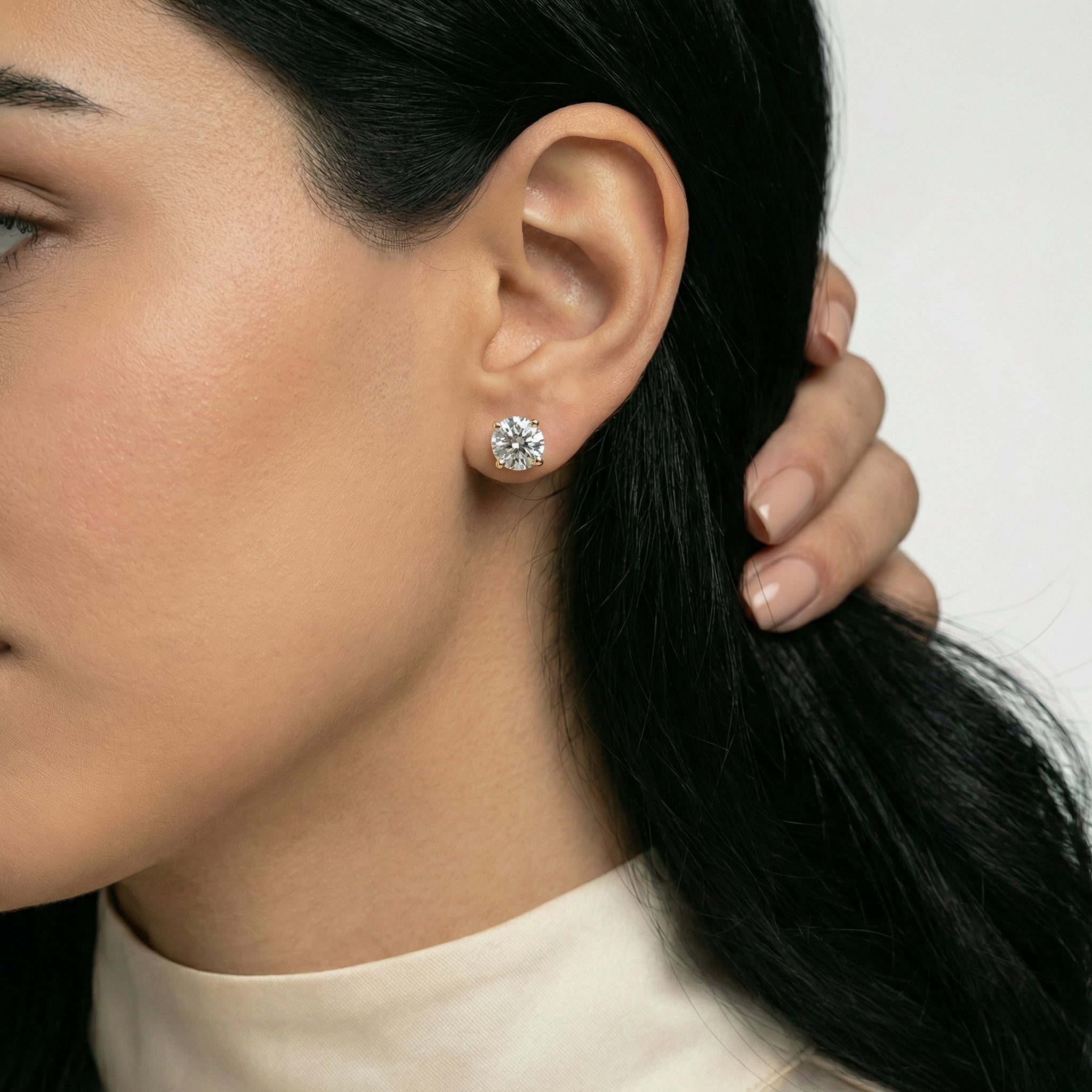 Heba Moissanite Stud Earrings