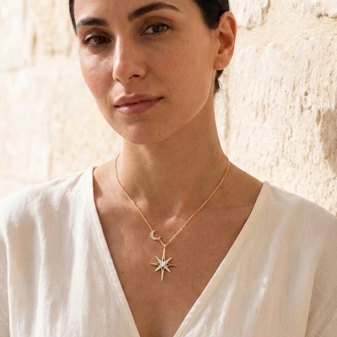 قلادة أسيرا مويسانيتي