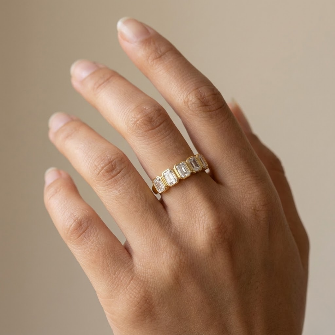 Manar Moissanite Ring