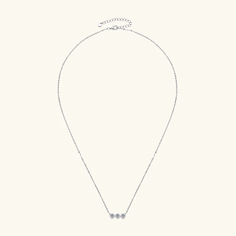 قلادة مويسانيت كاولا