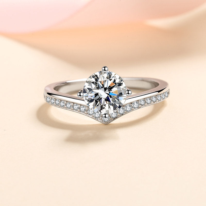 Rawan Moissanite Ring