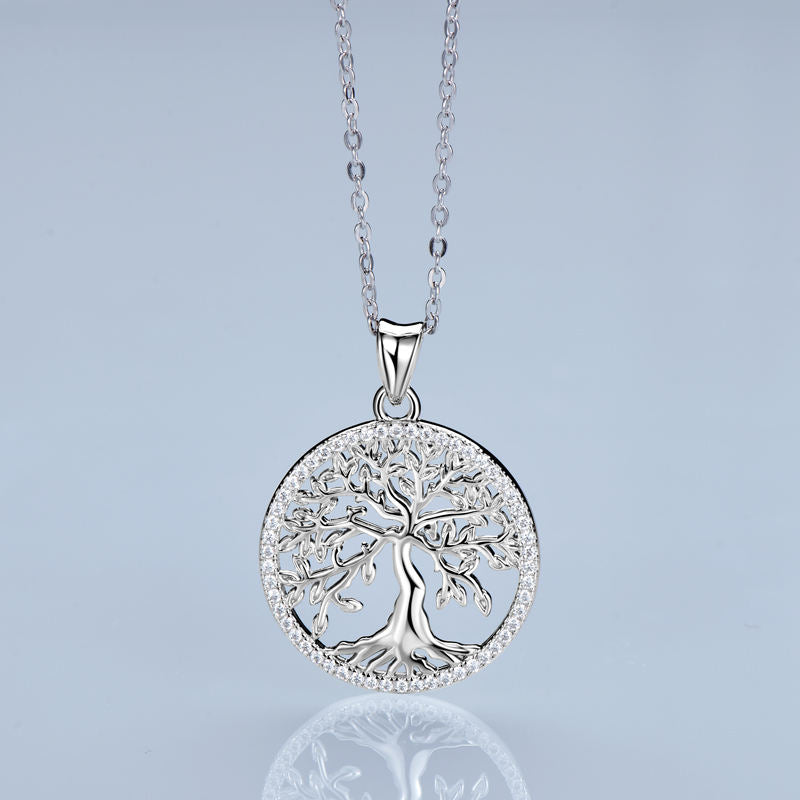 Nuria Moissanite Pendant