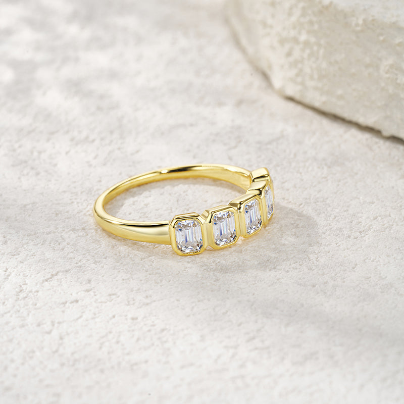 خاتم منار من المويسانيت