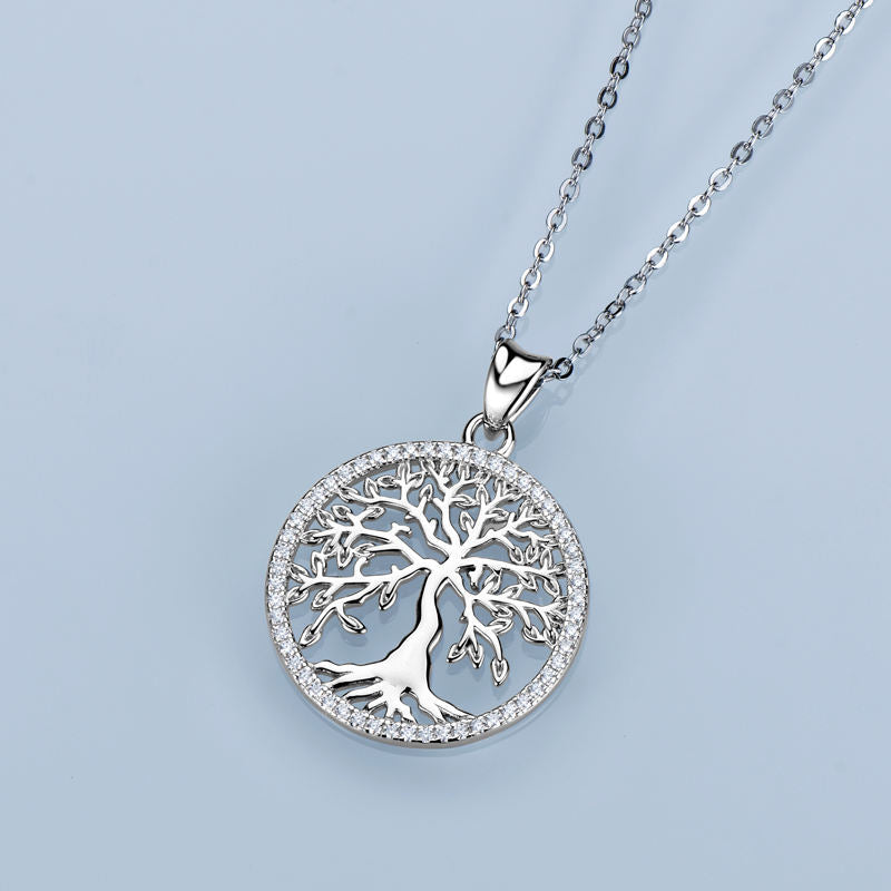 Nuria Moissanite Pendant