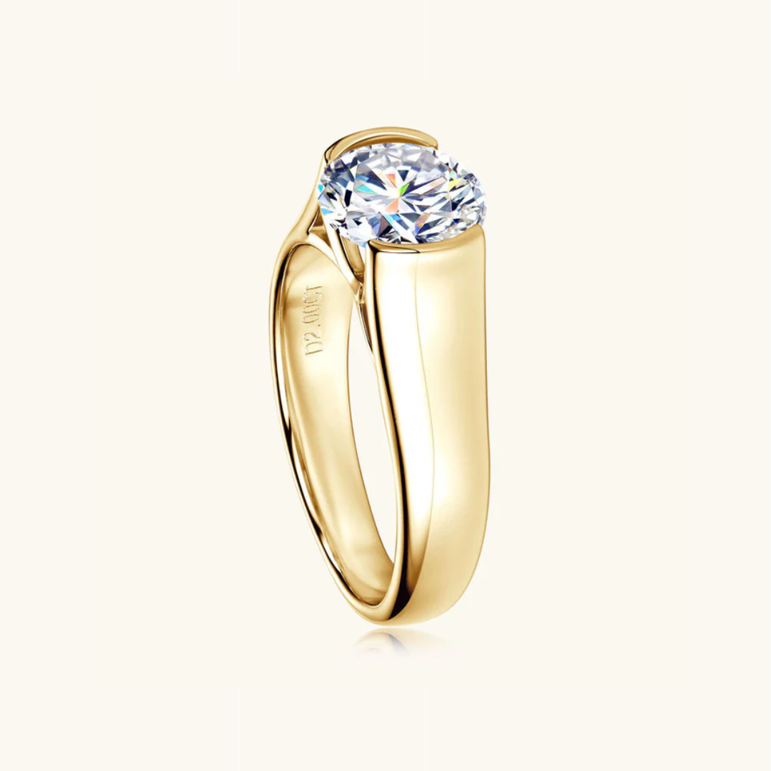 Zayna Moissanite Ring