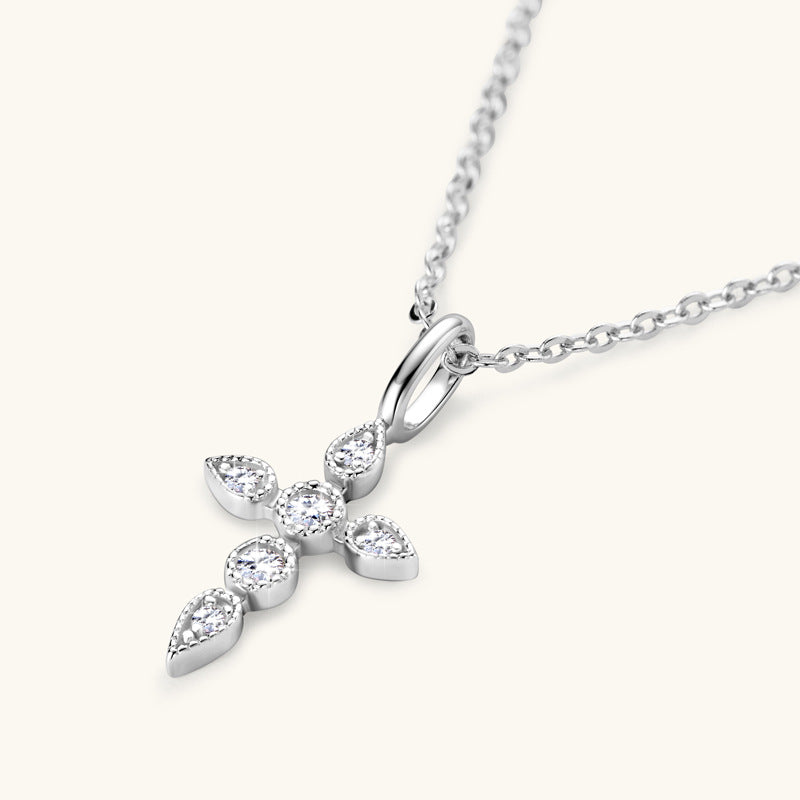 Raya Moissanite Necklace