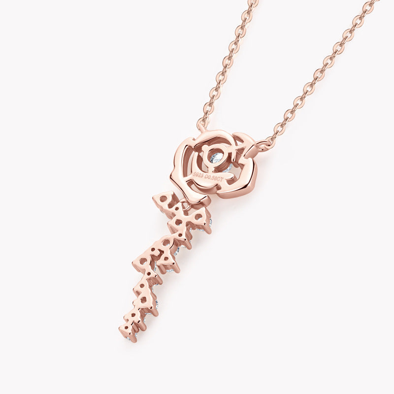 Sura Moissanite Necklace