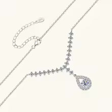 قلادة ازرينا مويسانيتي