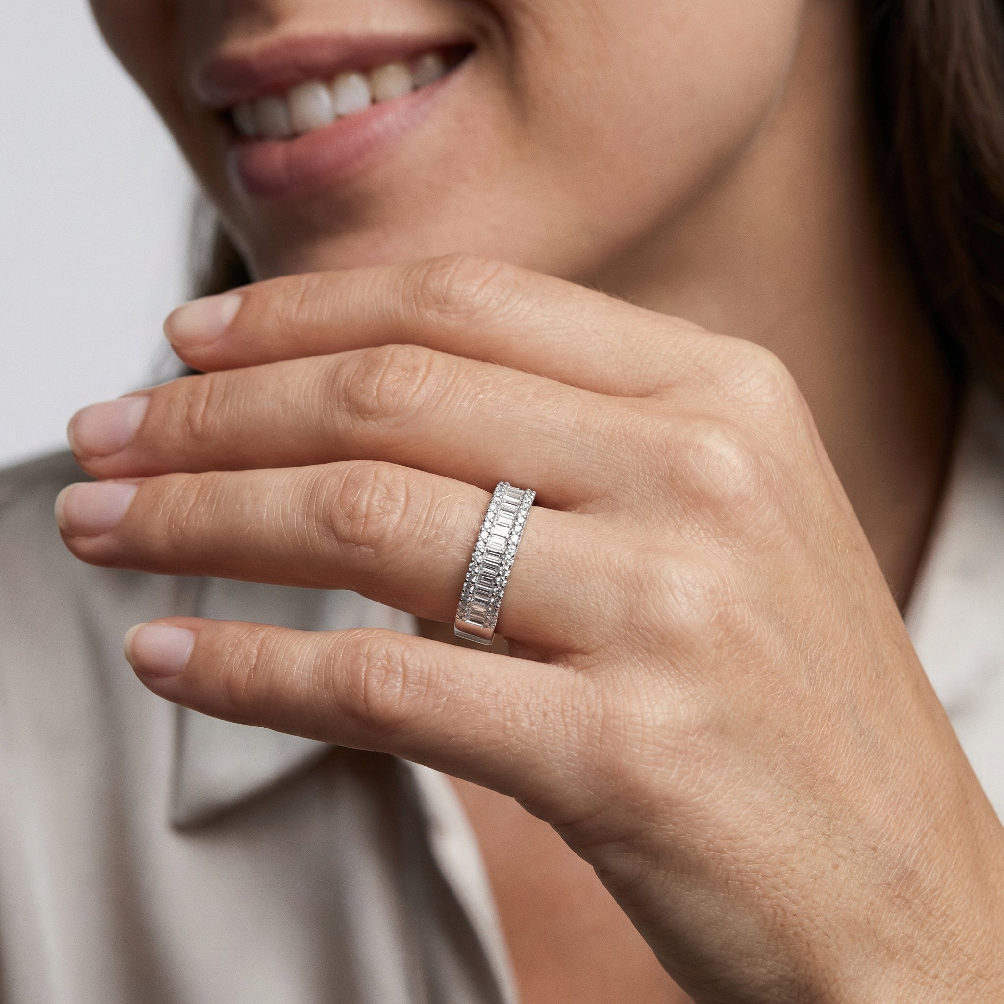 Farah Moissanite Ring