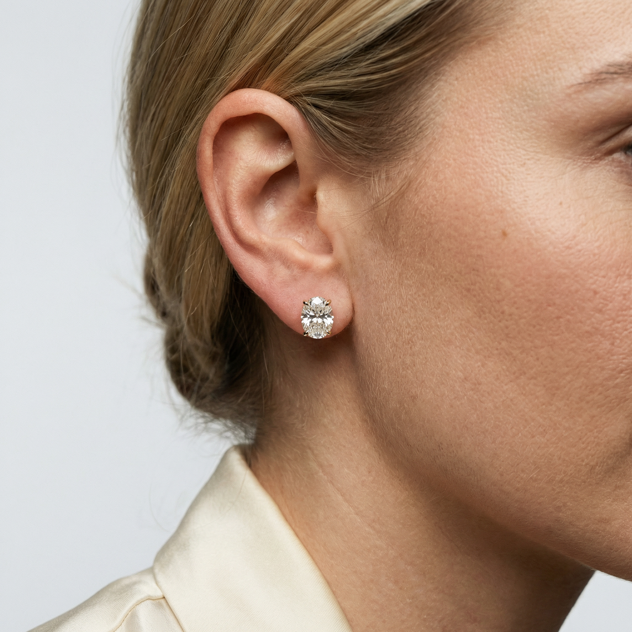 Gharam Moissanite Ring