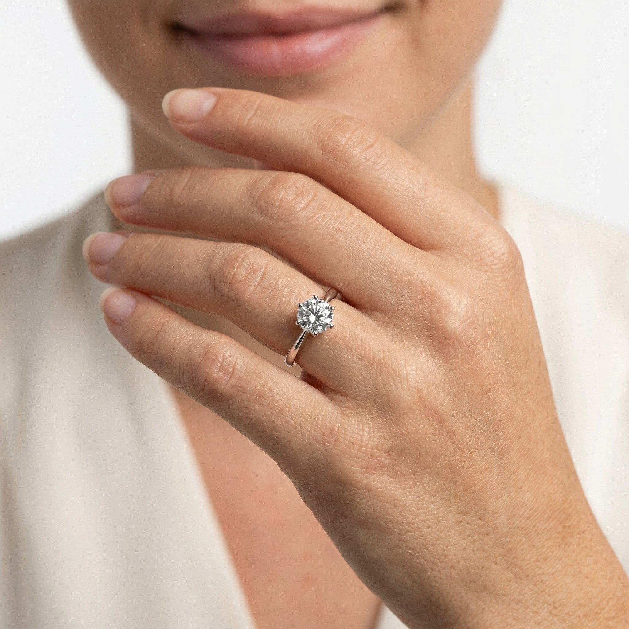 Enas Moissanite Ring