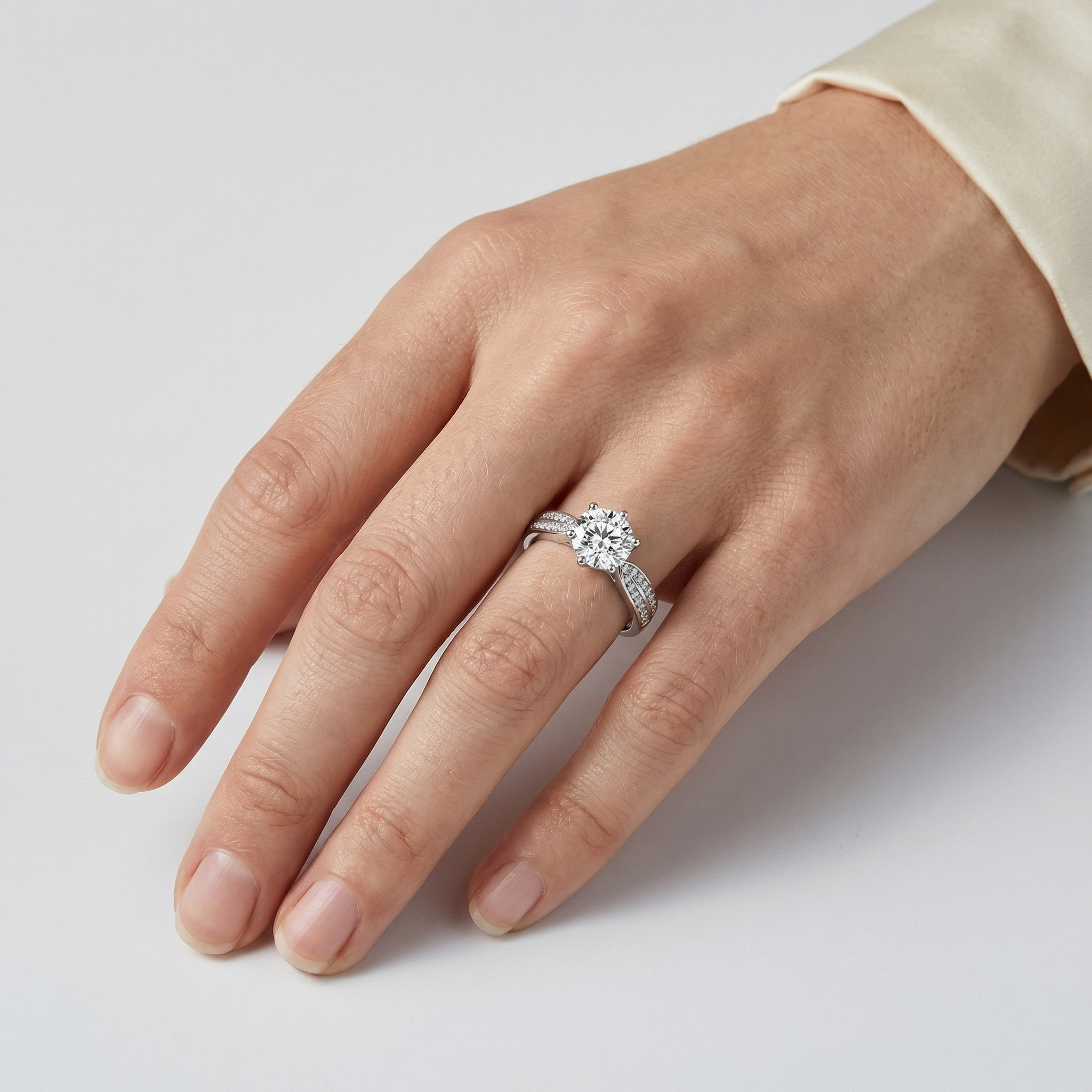 Duaa Moissanite Ring