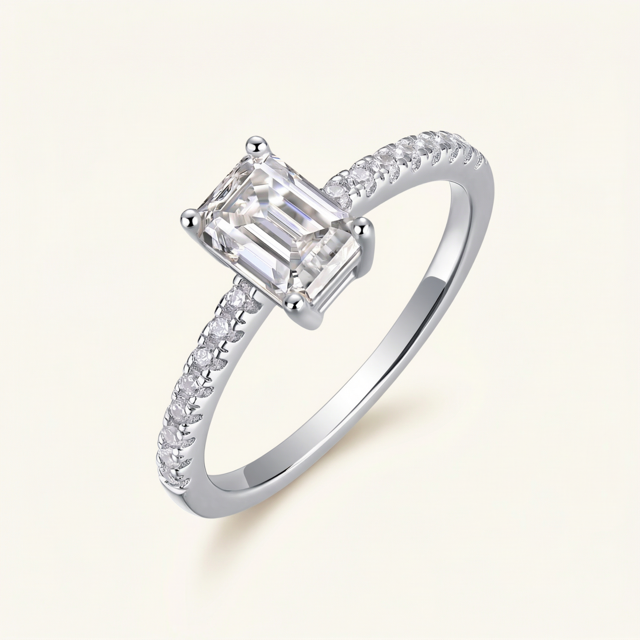 Saira Moissanite Ring