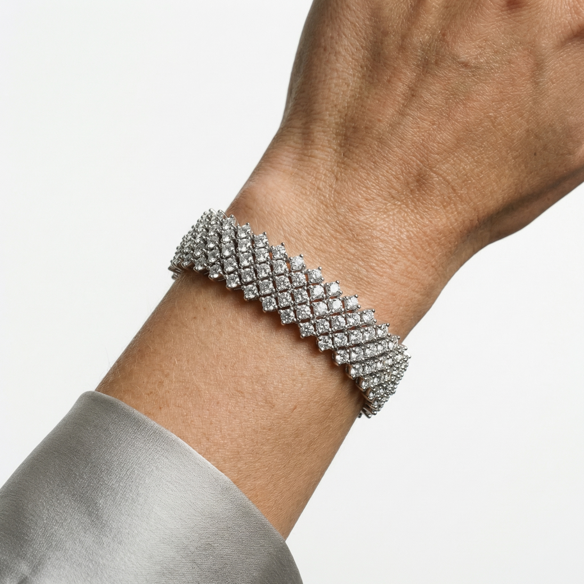 Isra Moissanite Bracelet