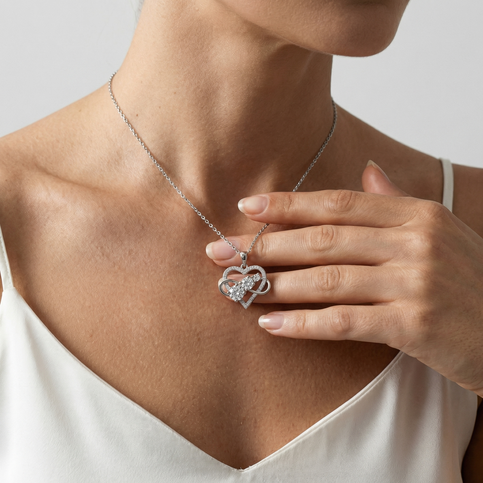 Shereen Moissanite Necklace