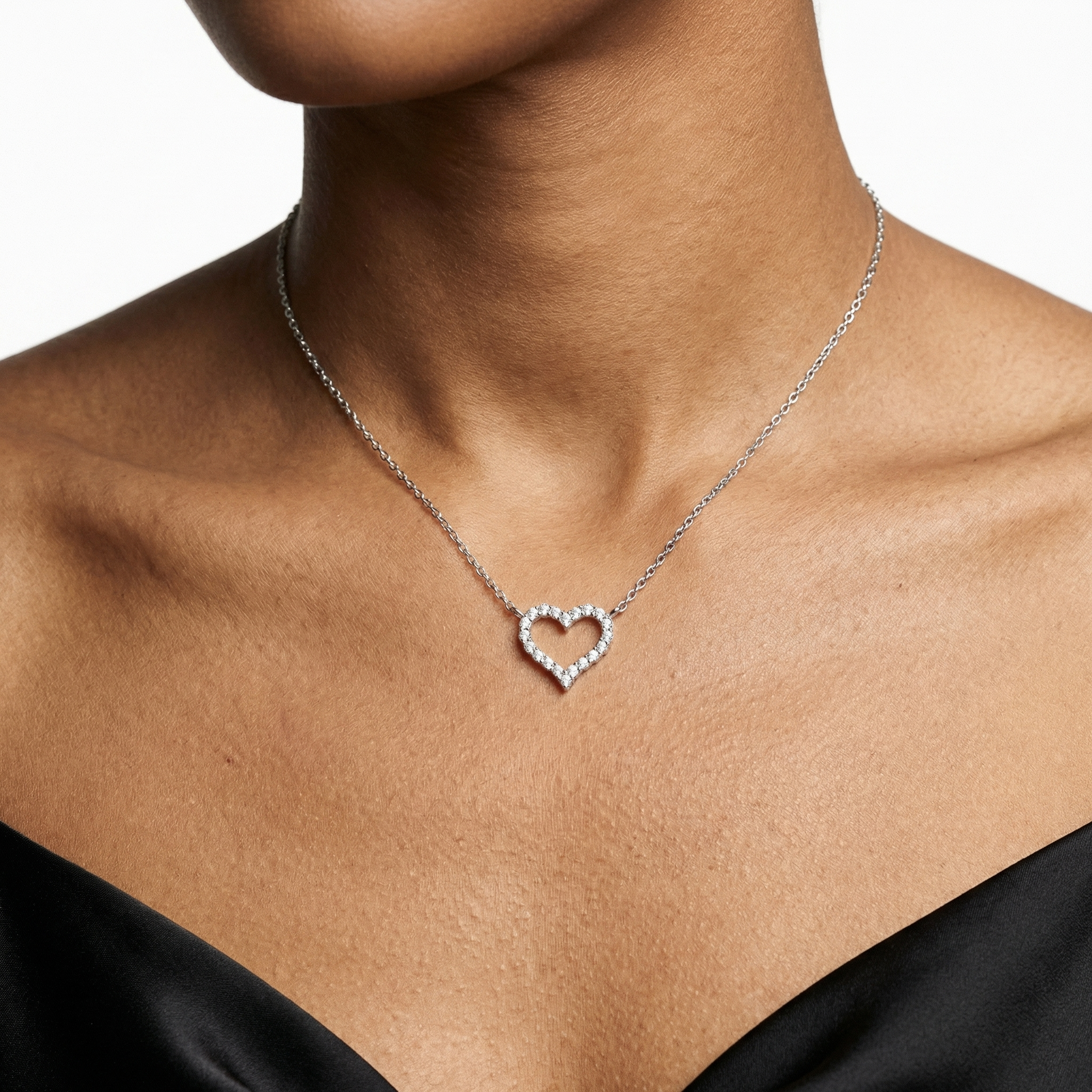 Omnia Moissanite Necklace