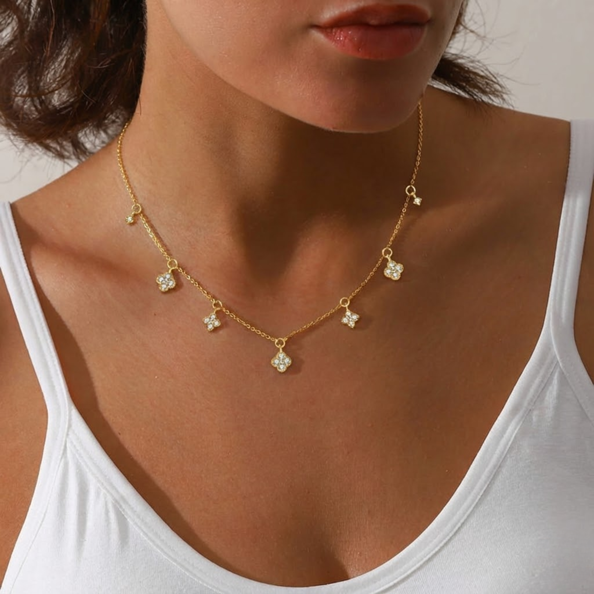 قلادة حنين مويسانيتي