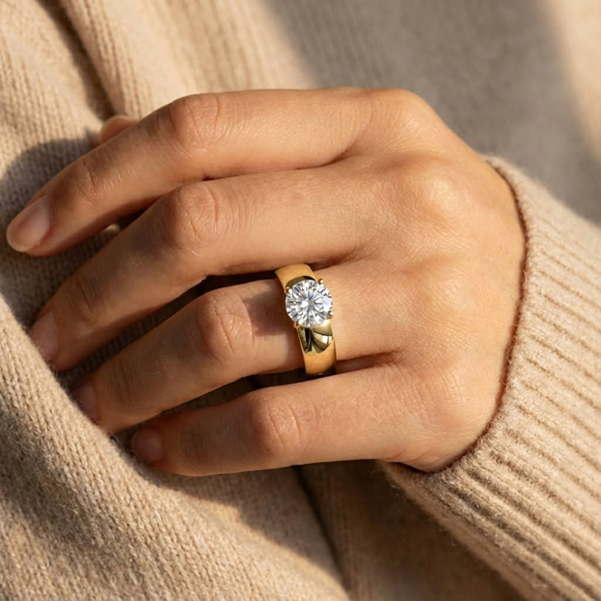 خاتم خديجة من المويسانايت