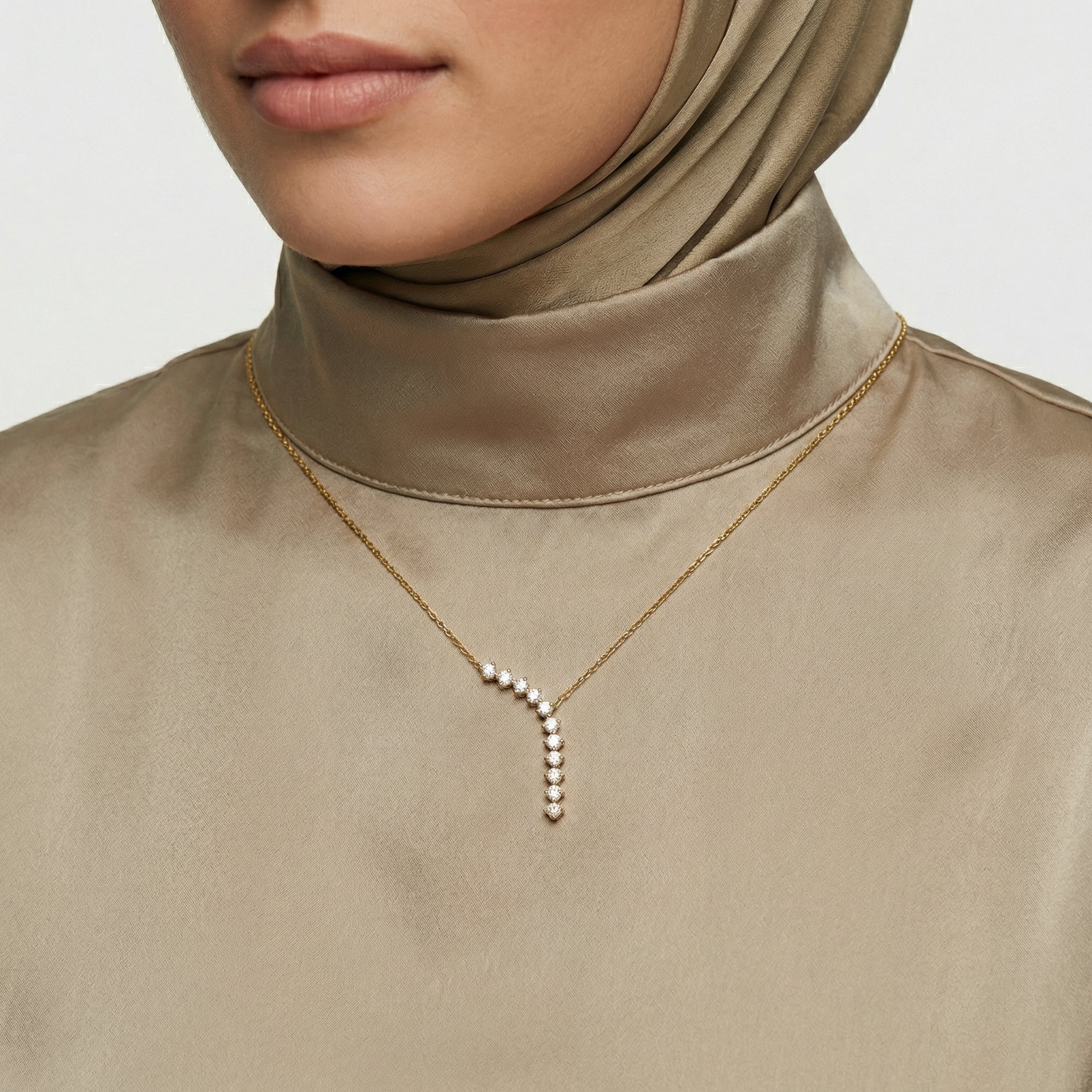 قلادة مايسا مويسانيت