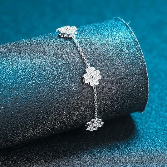 Ayah Moissanite Bracelet