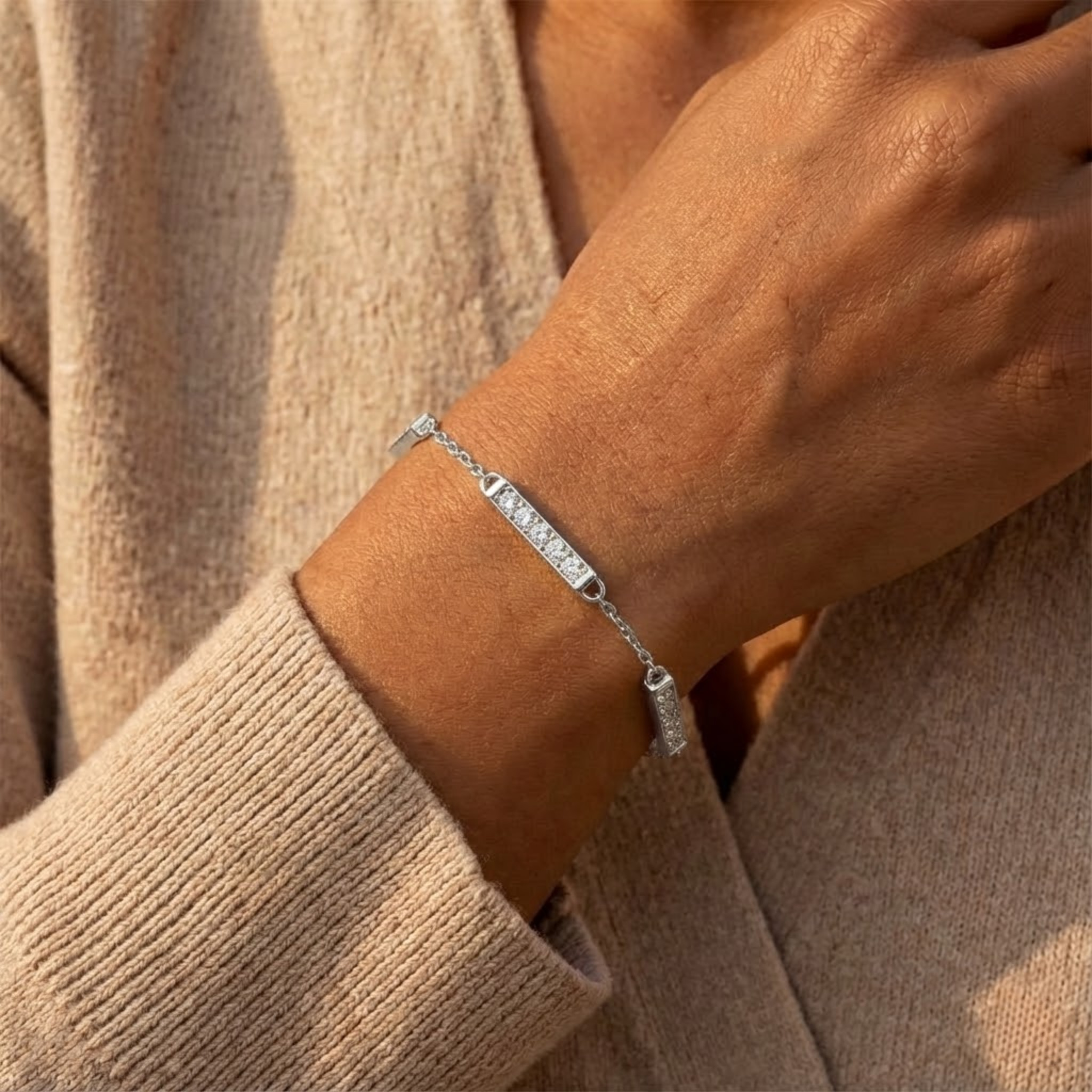 سوار نافيلا من المويسانايت