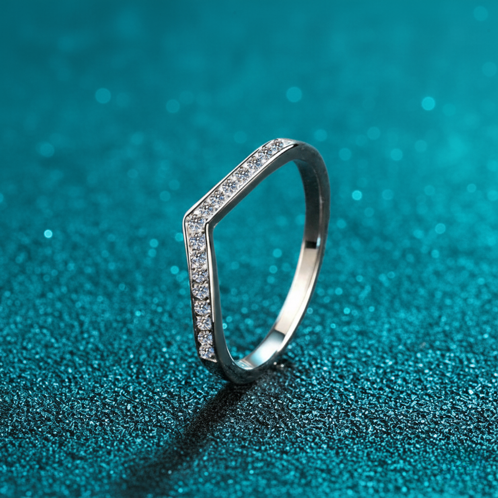 Lujain Moissanite Ring