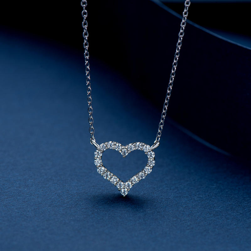 Omnia Moissanite Necklace