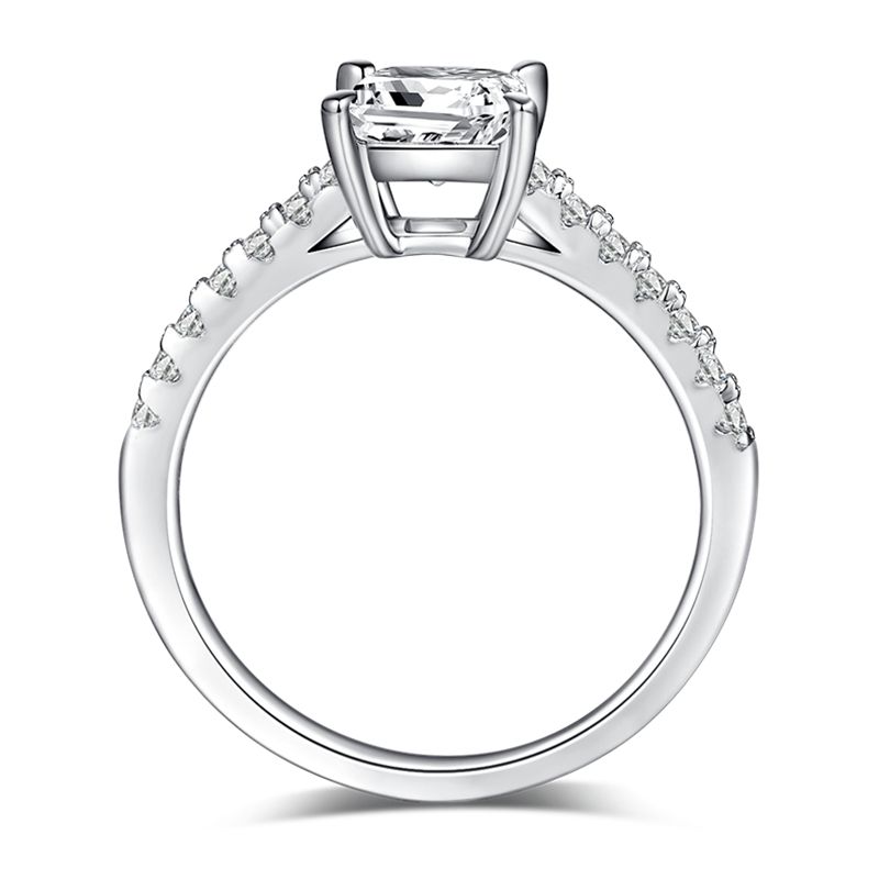 Rahaf Moissanite Ring