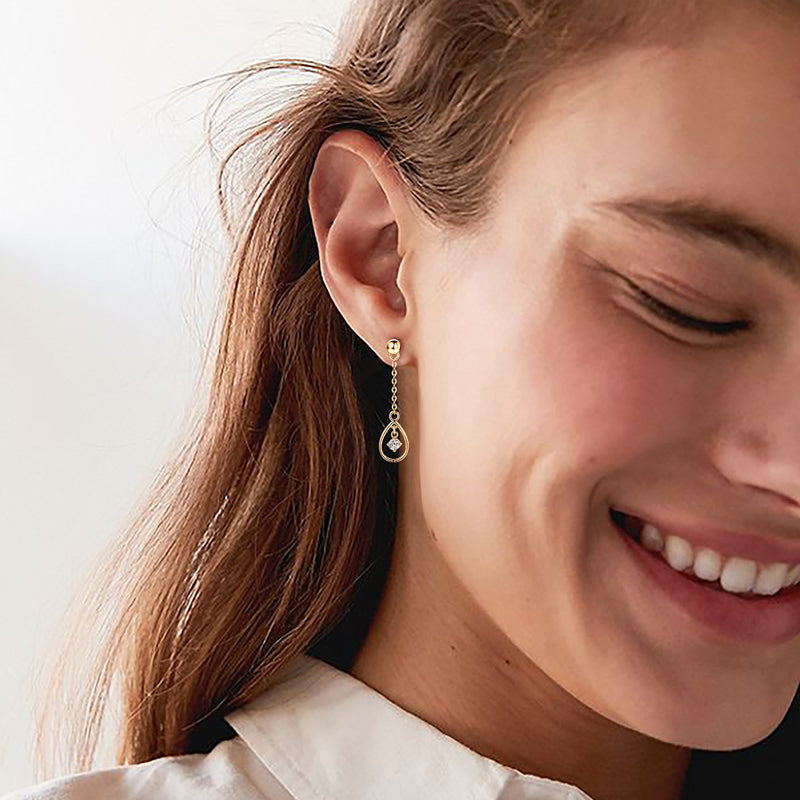 أقراط كينزا من المويسانايت