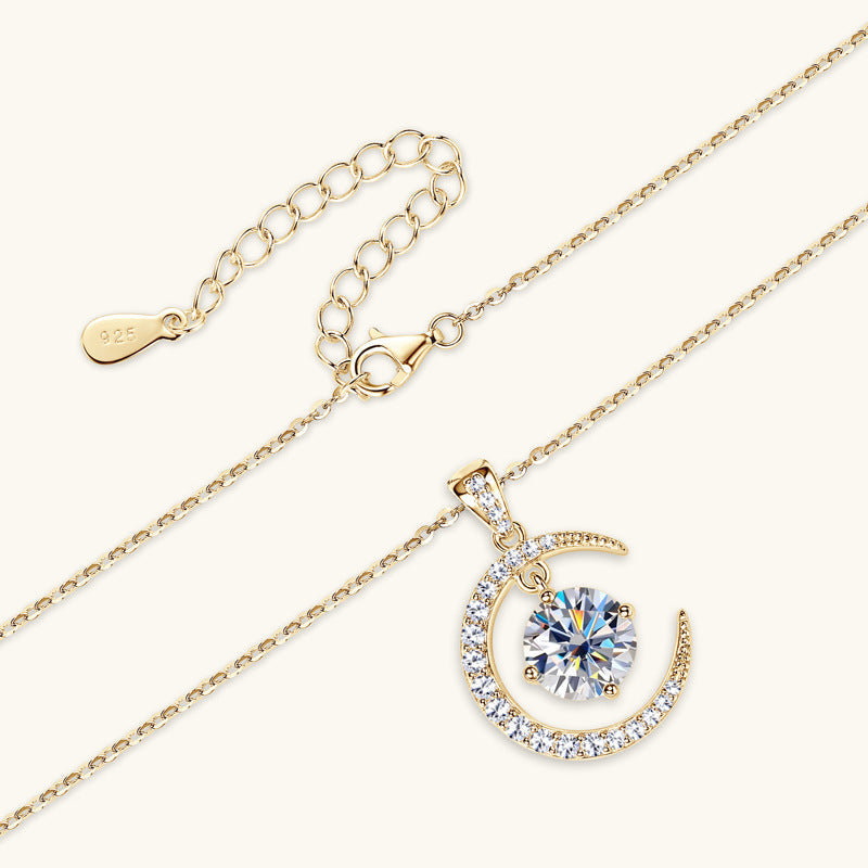 Saraa Moissanite Pendant