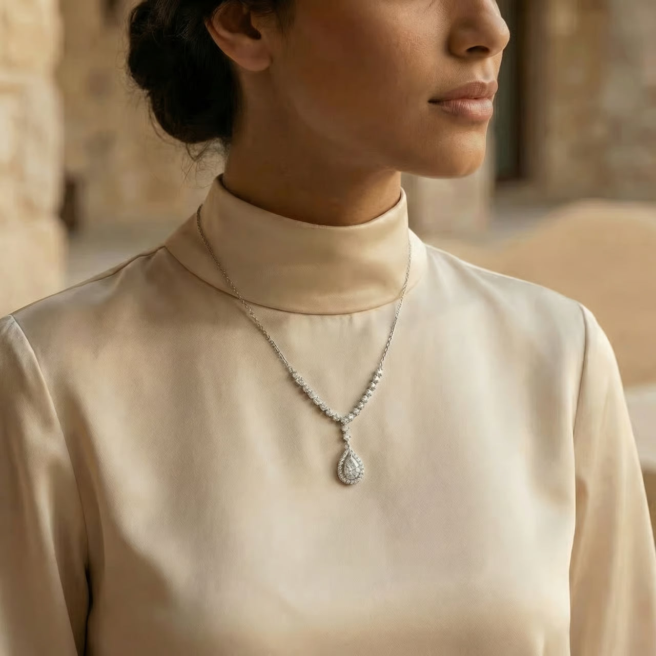 قلادة ازرينا مويسانيتي