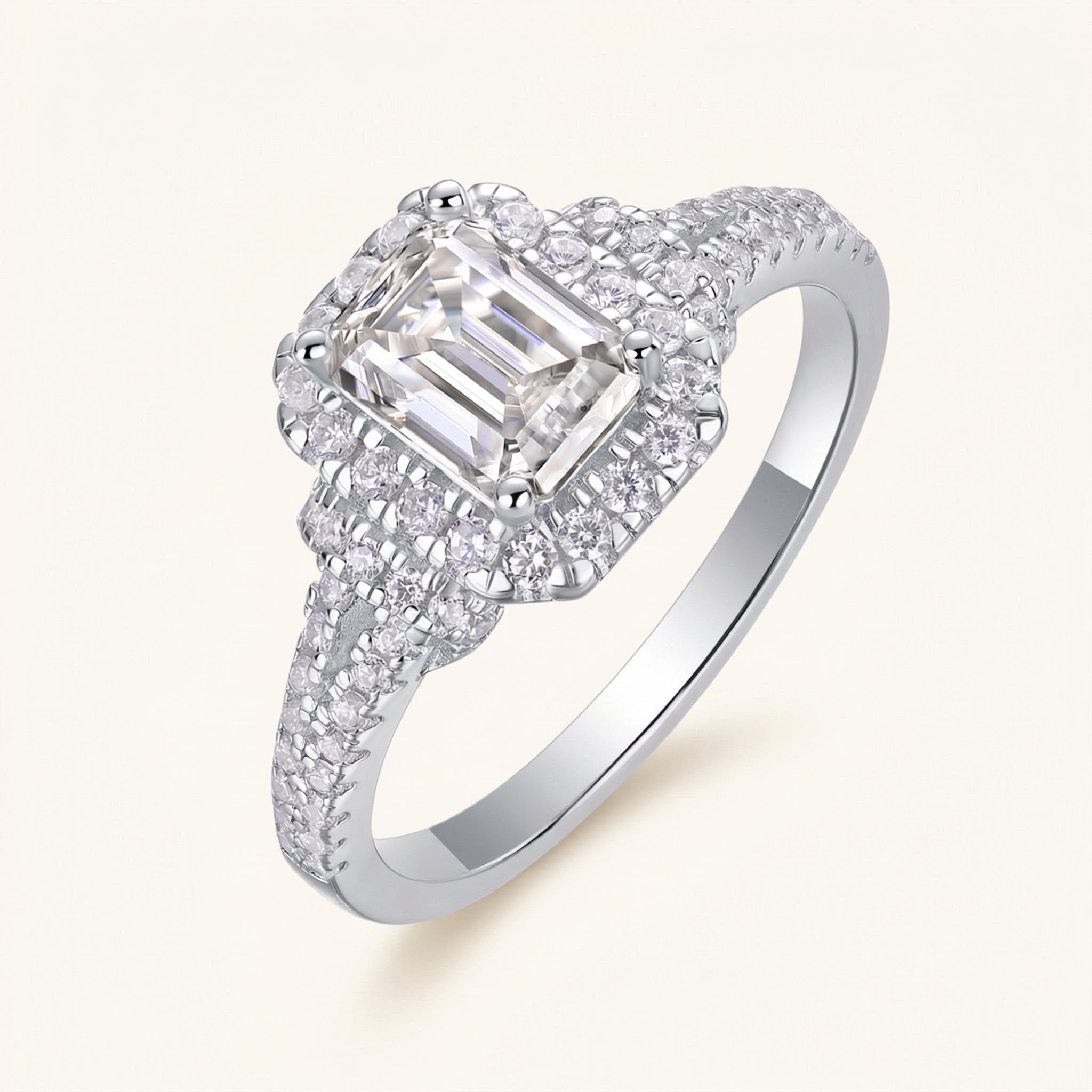Nessma Moissanite Ring