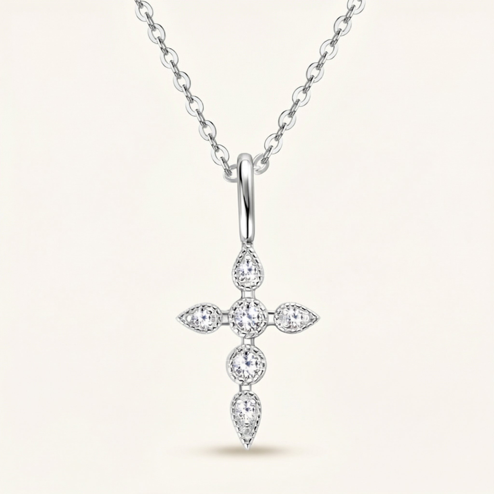 Raya Moissanite Necklace