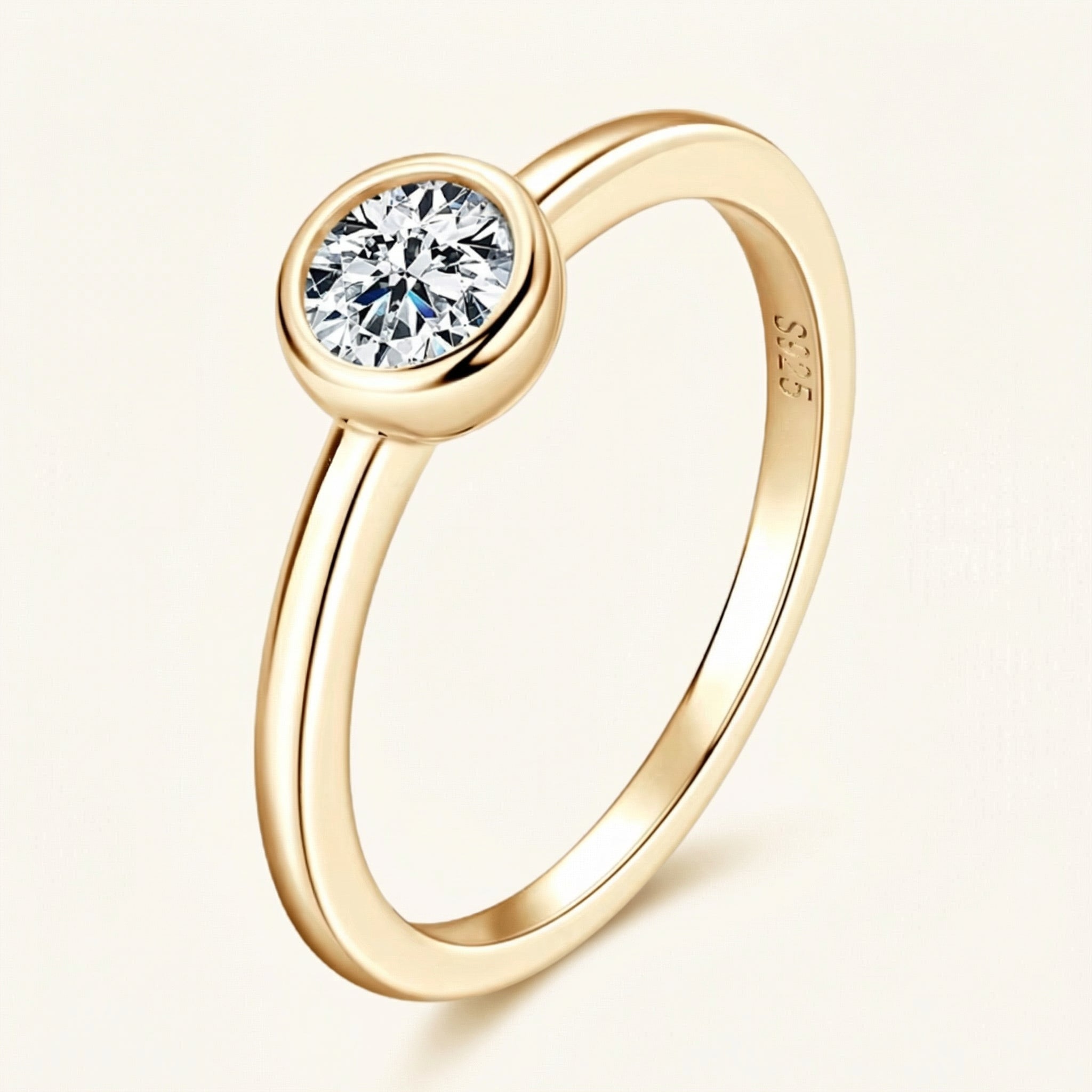 Inas Moissanite Ring