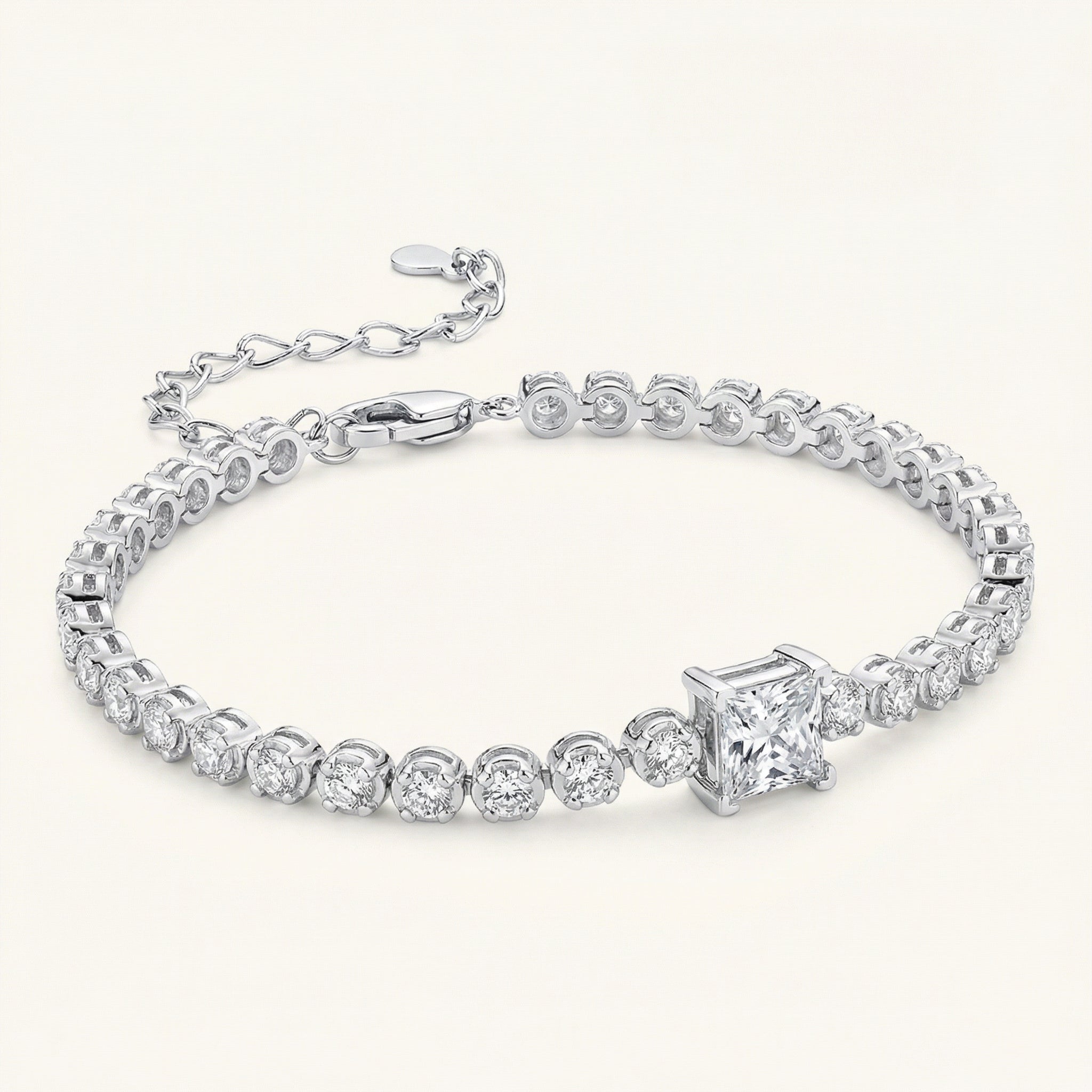 Dhia Moissanite Bracelet