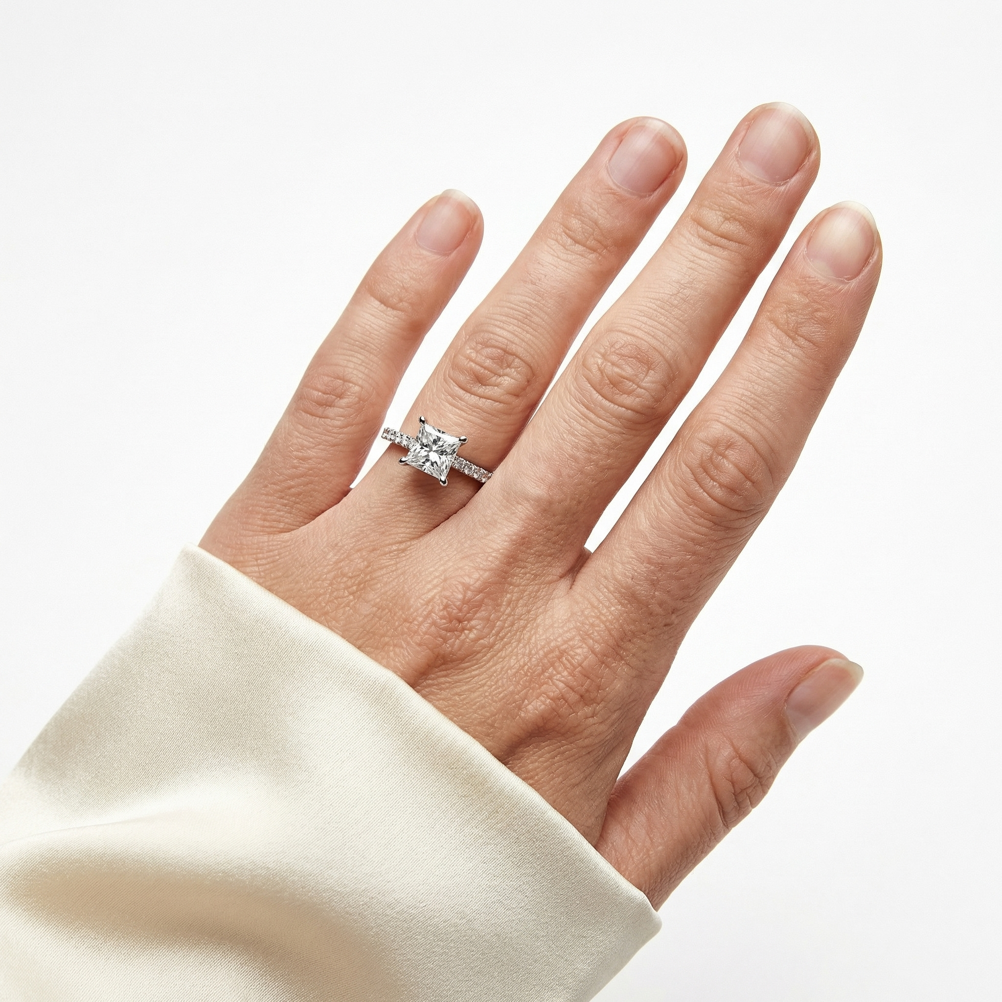 Rahaf Moissanite Ring