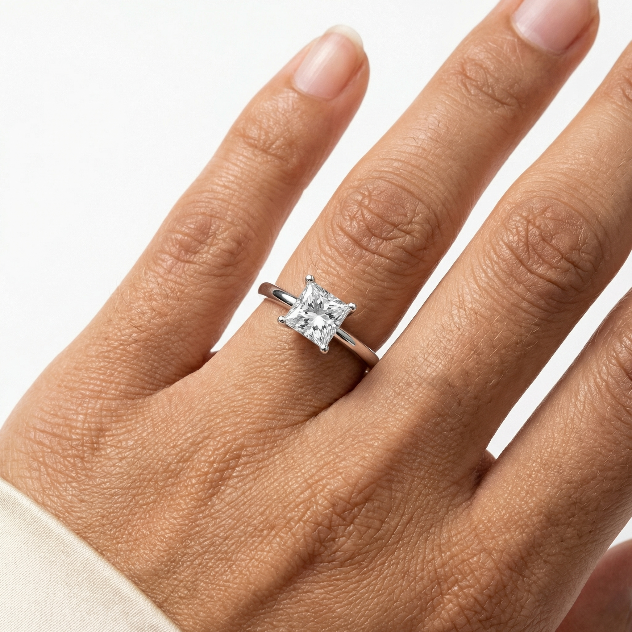 Warda Moissanite Ring
