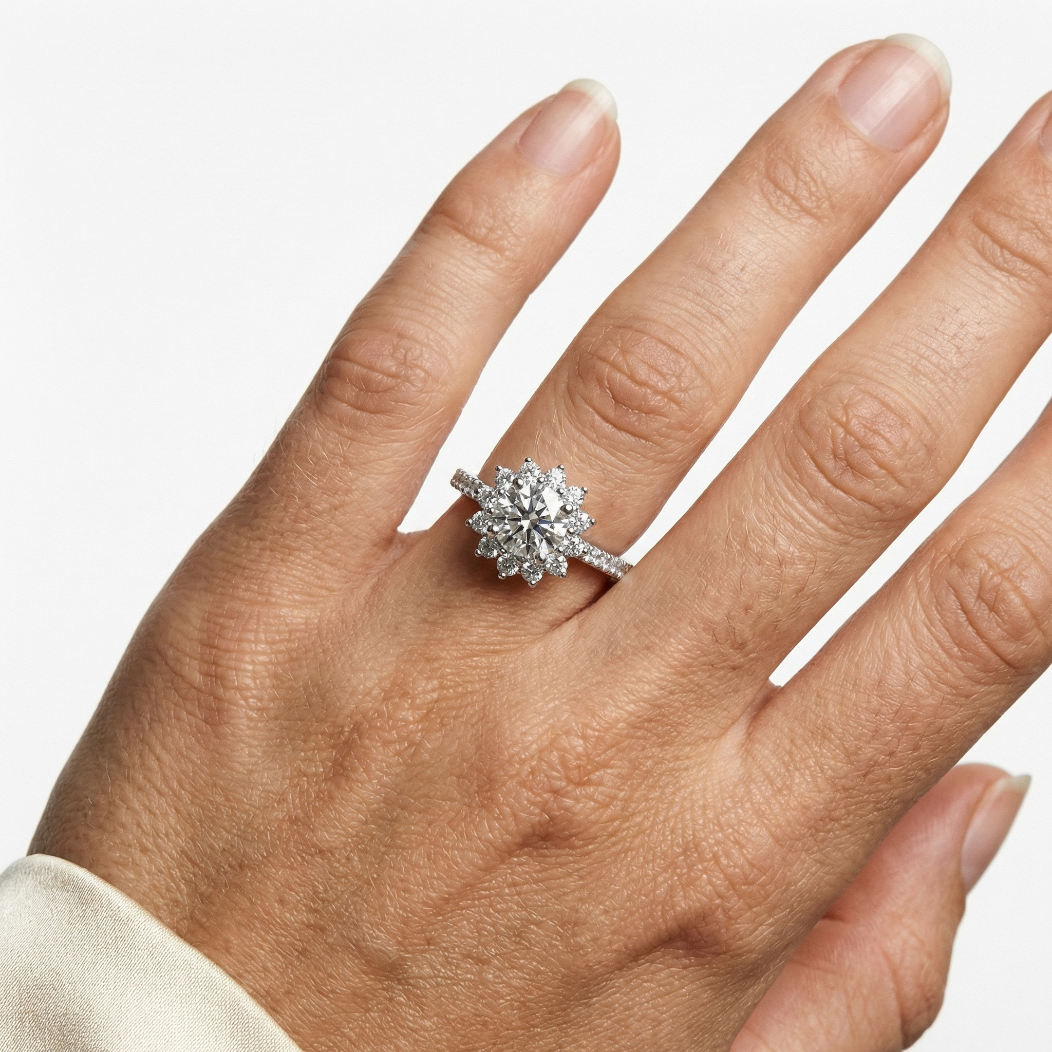 Zuha Moissanite Ring