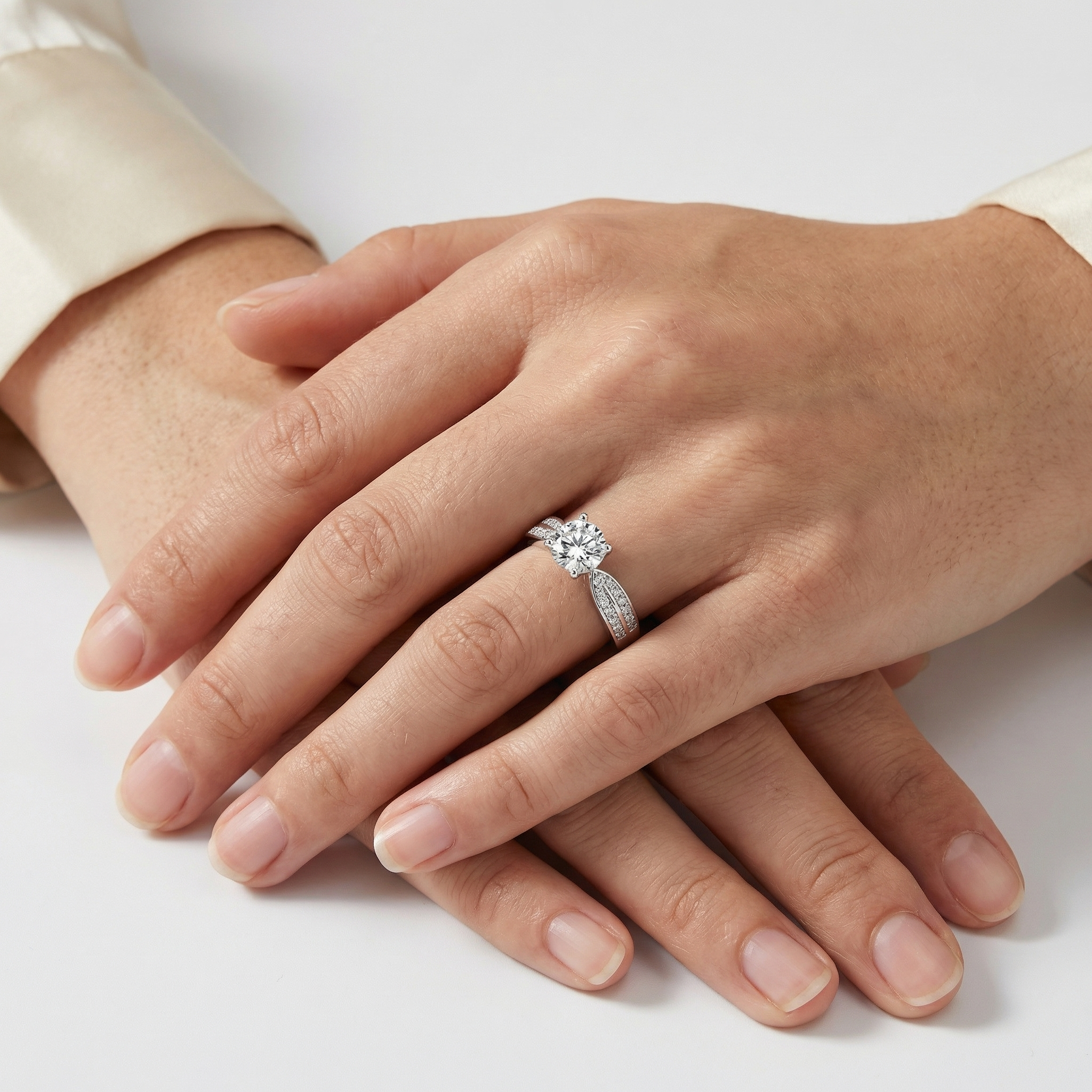 Duaa Moissanite Ring
