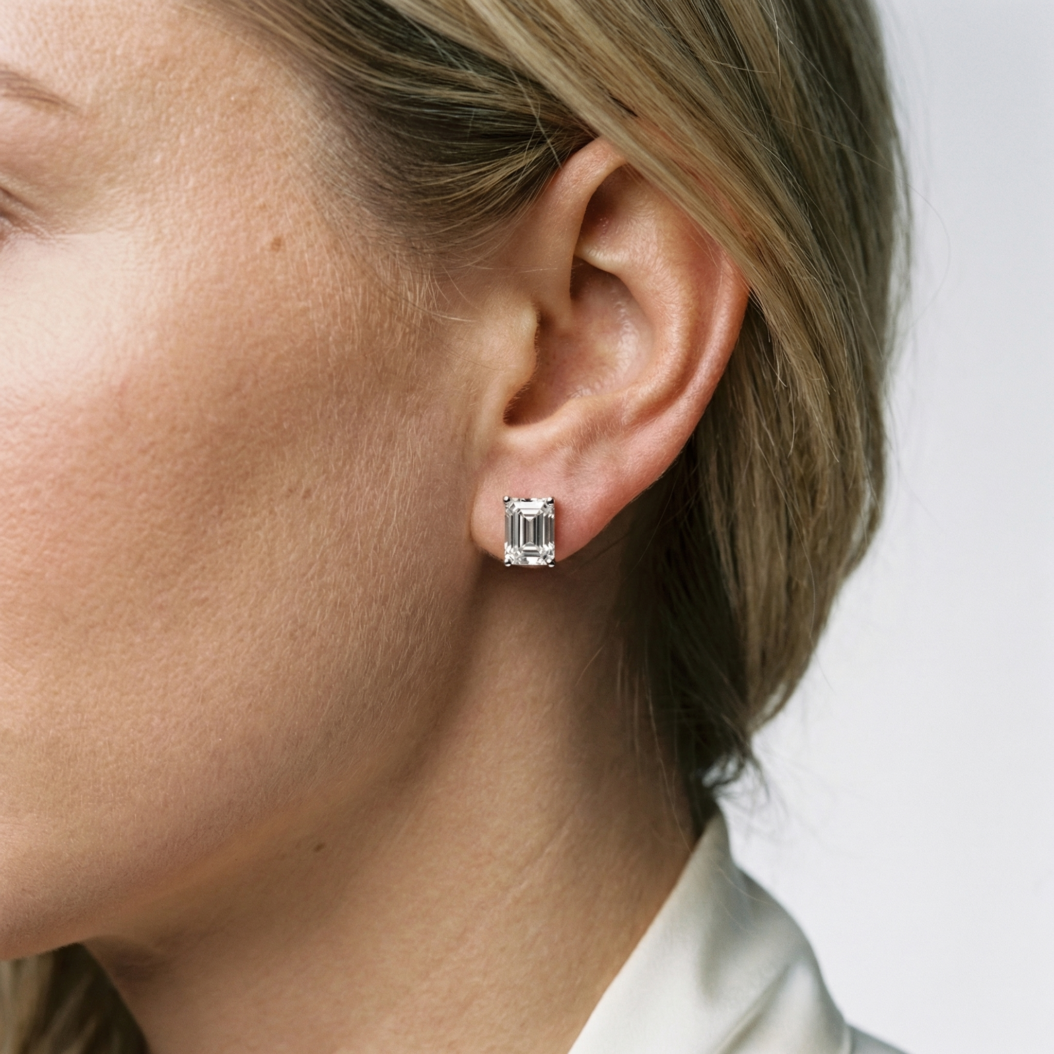 Kawther Moissanite Earrings