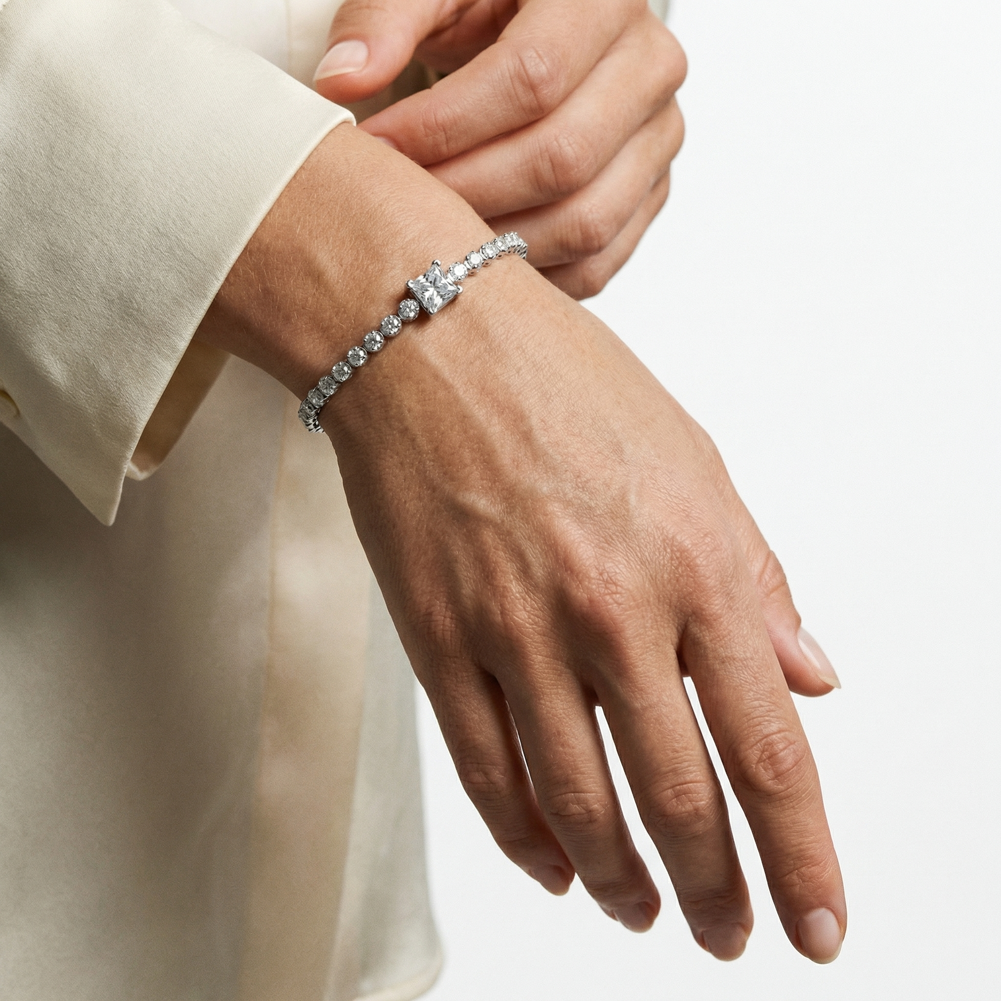 Dhia Moissanite Bracelet