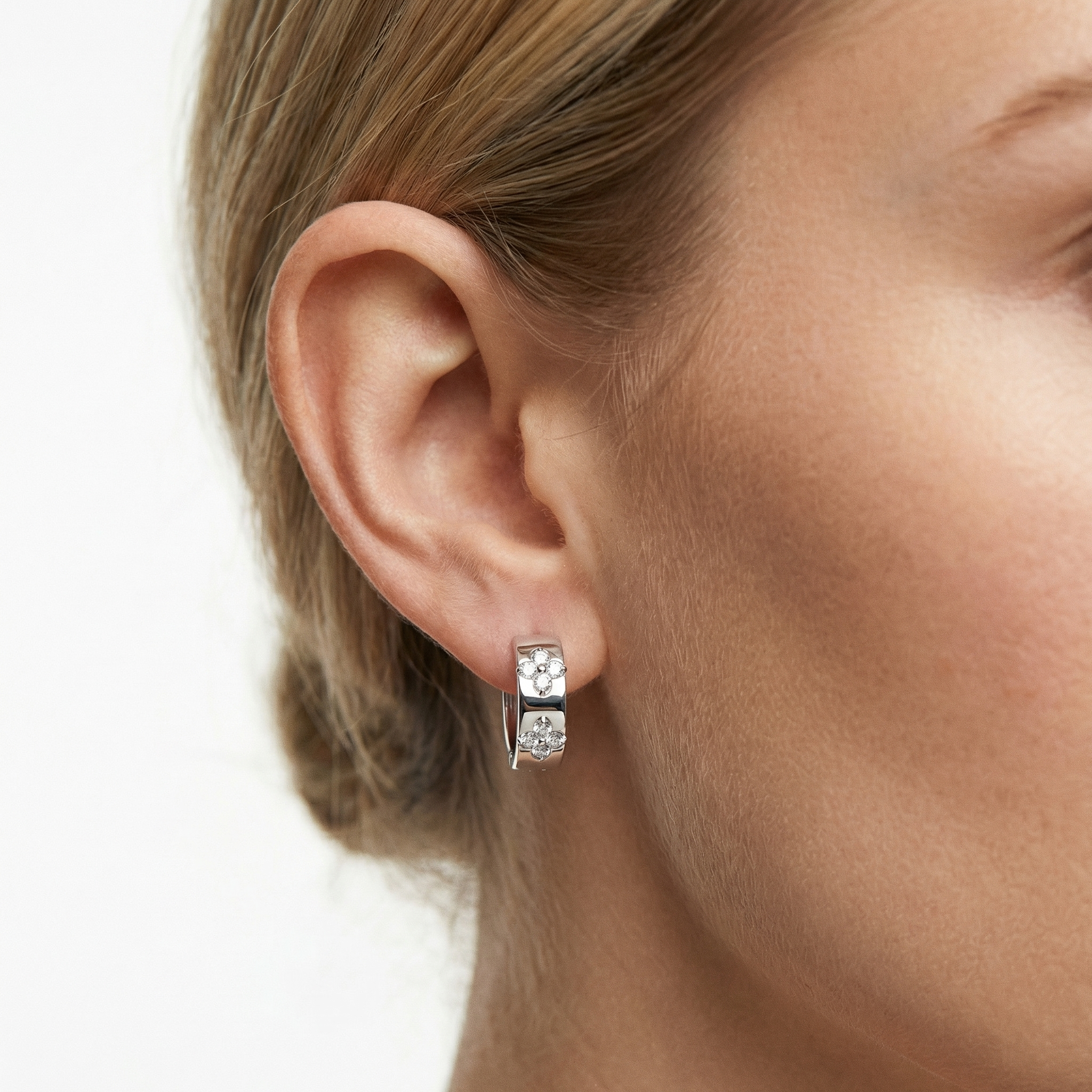 Nida Moissanite Earrings