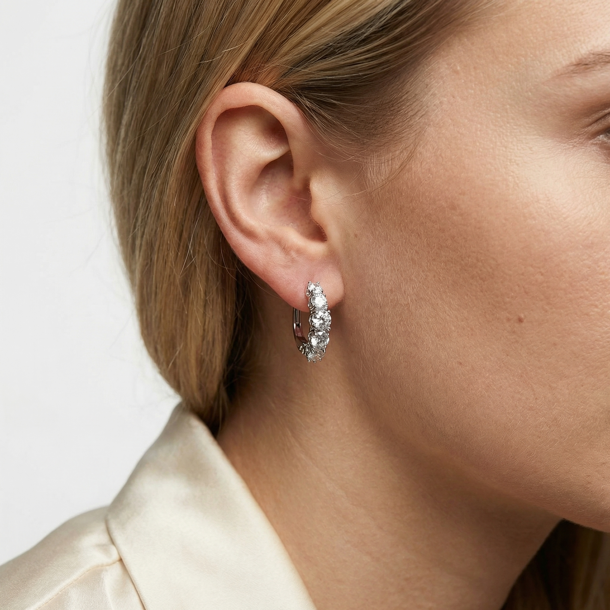 Intisaar Moissanite Earrings