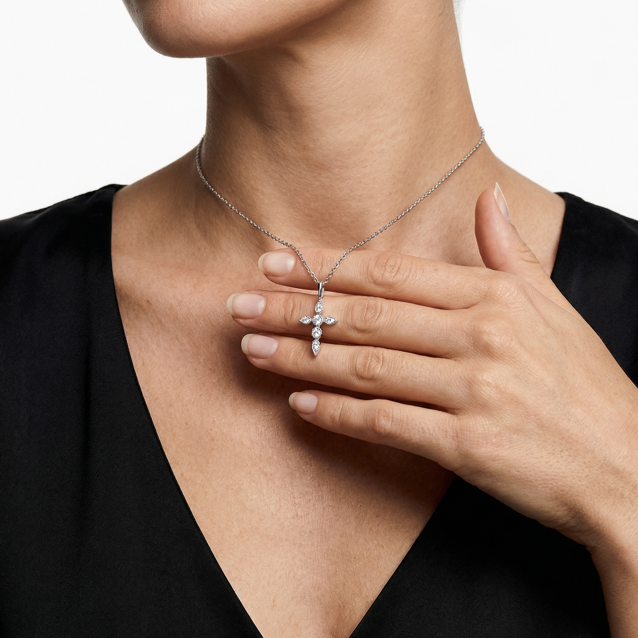 Raya Moissanite Necklace